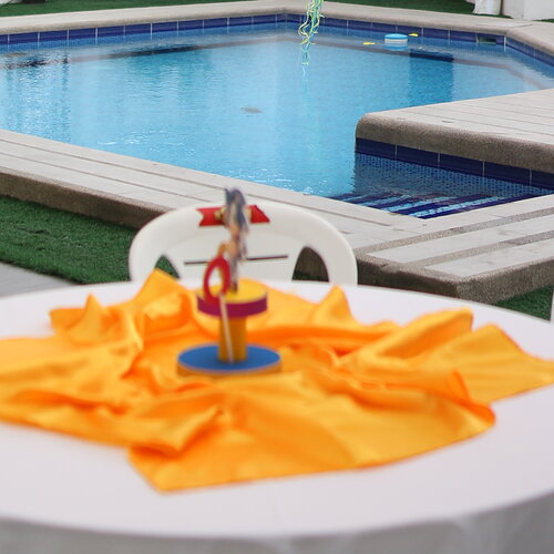 Celebración junto a la piscina en Terra Eventos, Durán