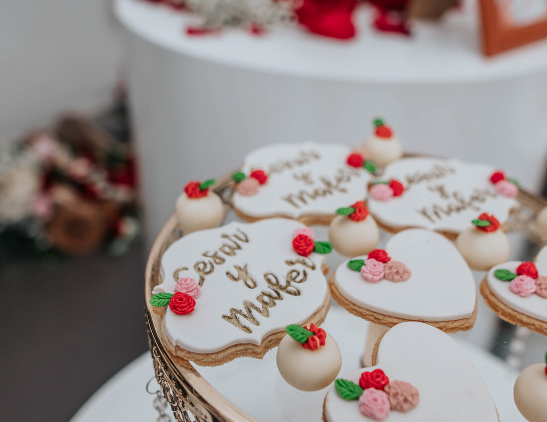 Galletas personalizadas con los nombres de los novios